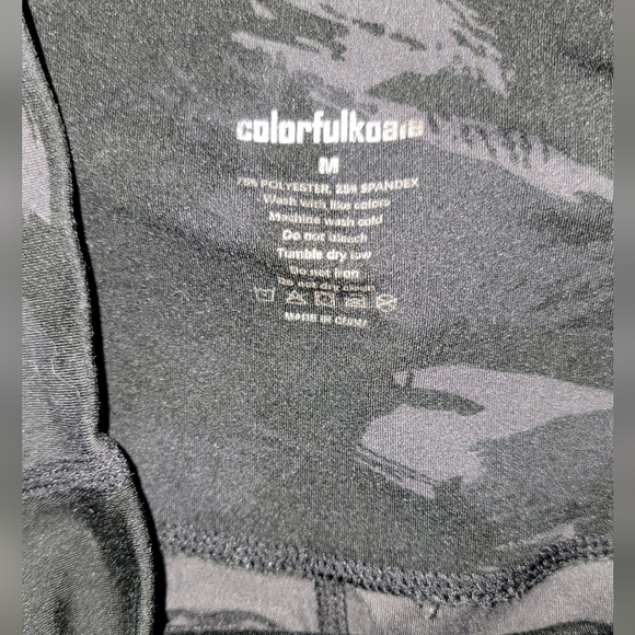 ColorfulKoala leggings Black And Gray Size Medium- Abstract Pattern- Anklelength - Picture 2 of 2